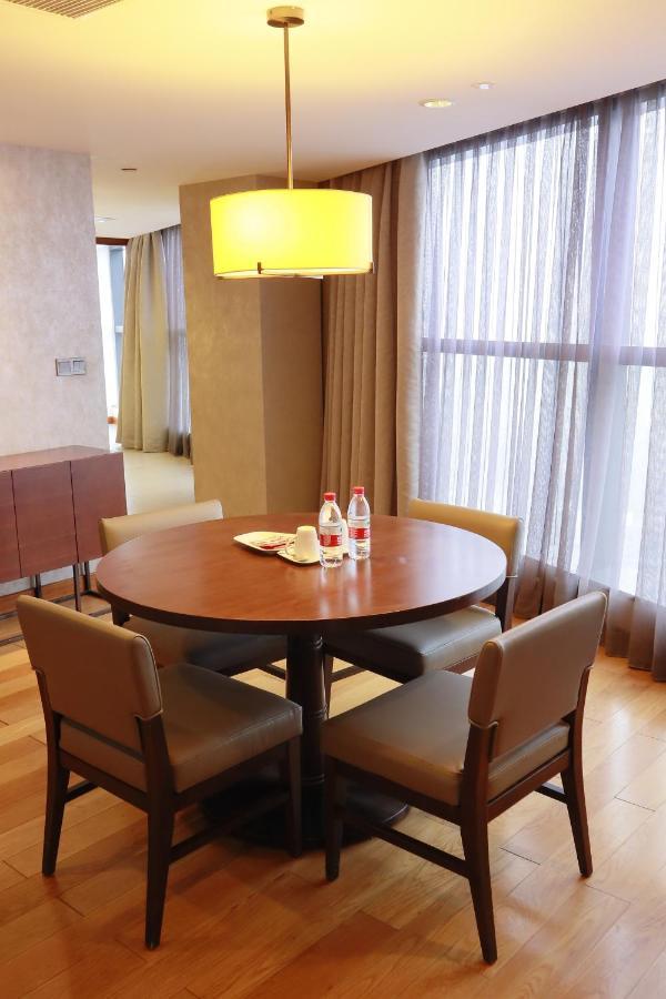 Ascott Raffles City Chengdu Apartamentos con servicio Exterior foto